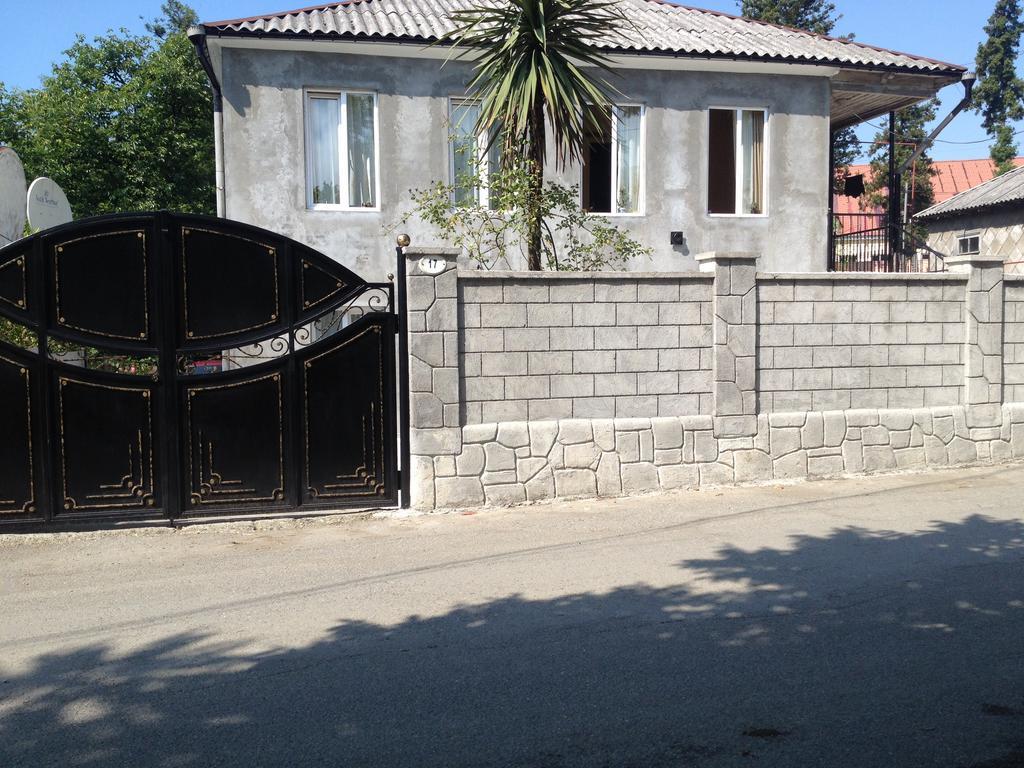 Guest House Maxim Makhinjauri Exterior foto